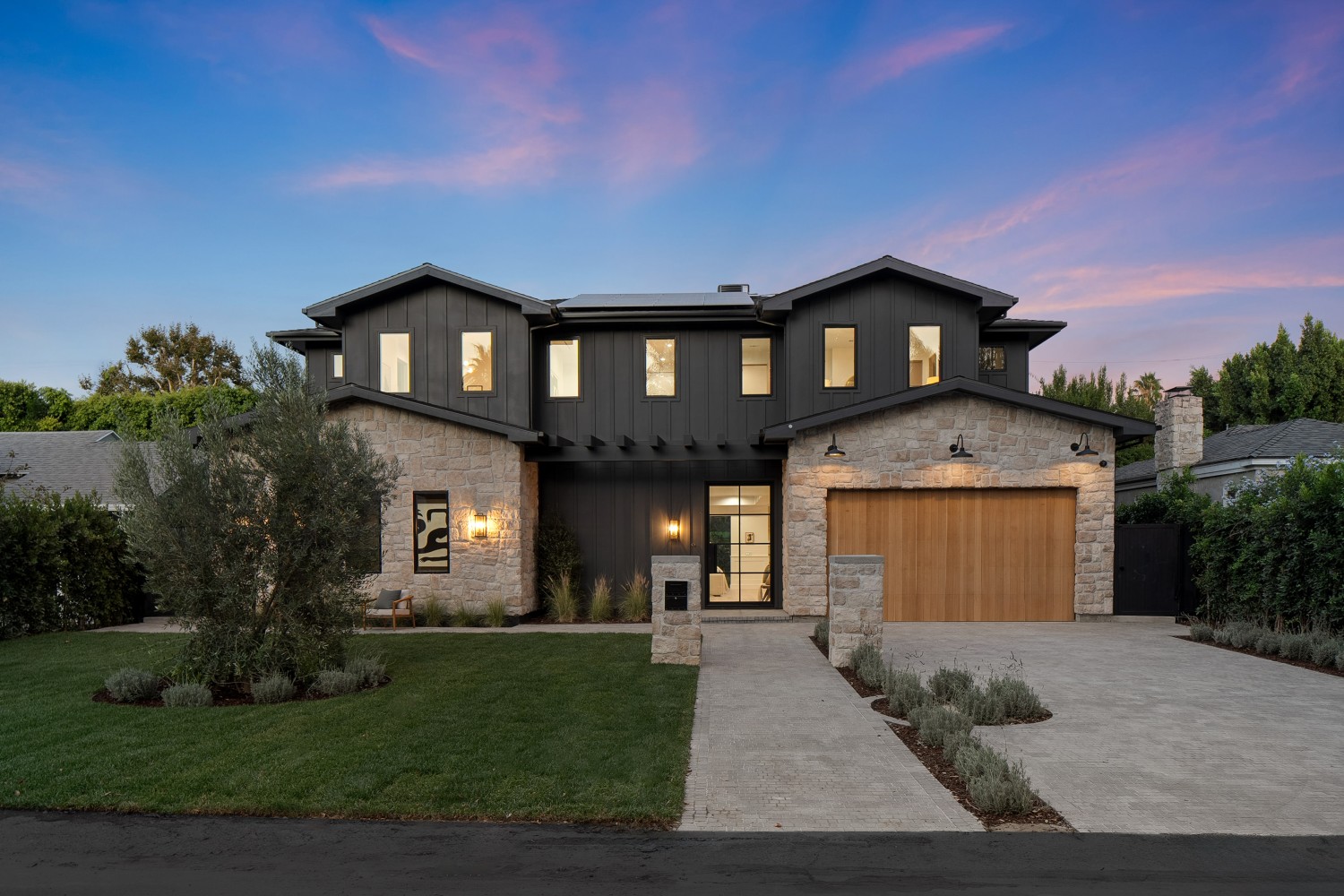 Elfyer - Valley Village, CA House - For Sale