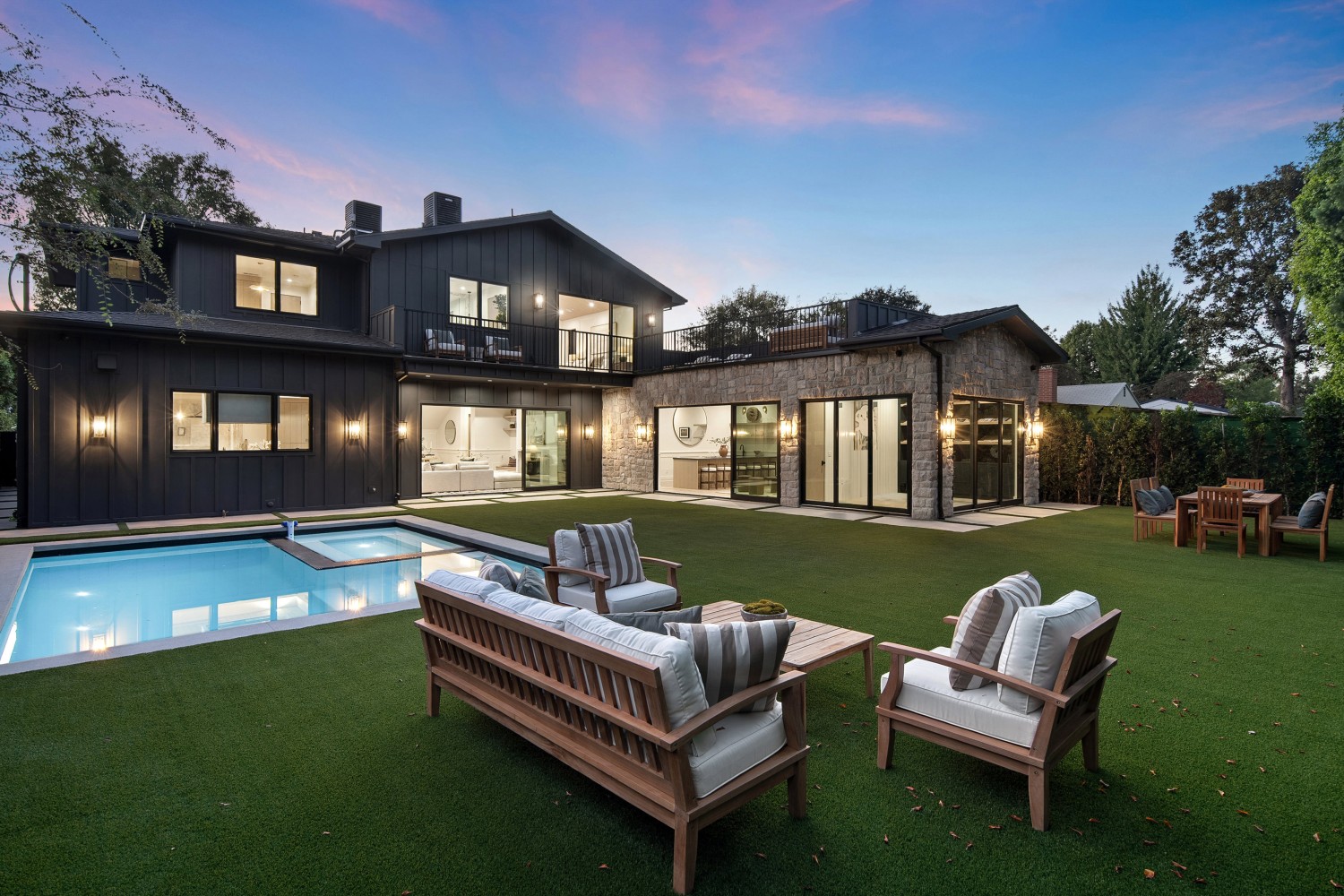 Elfyer - Valley Village, CA House - For Sale