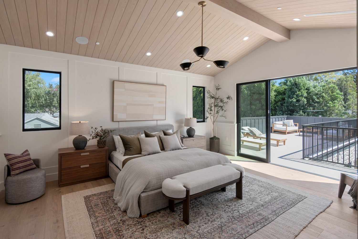 Elfyer - Valley Village, CA House - For Sale