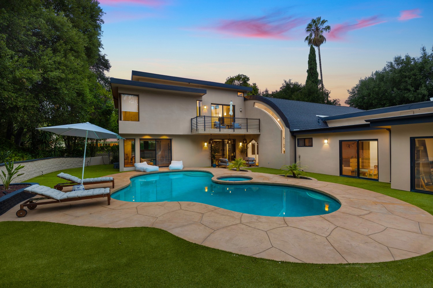 Elfyer - Tarzana, CA House - For Sale