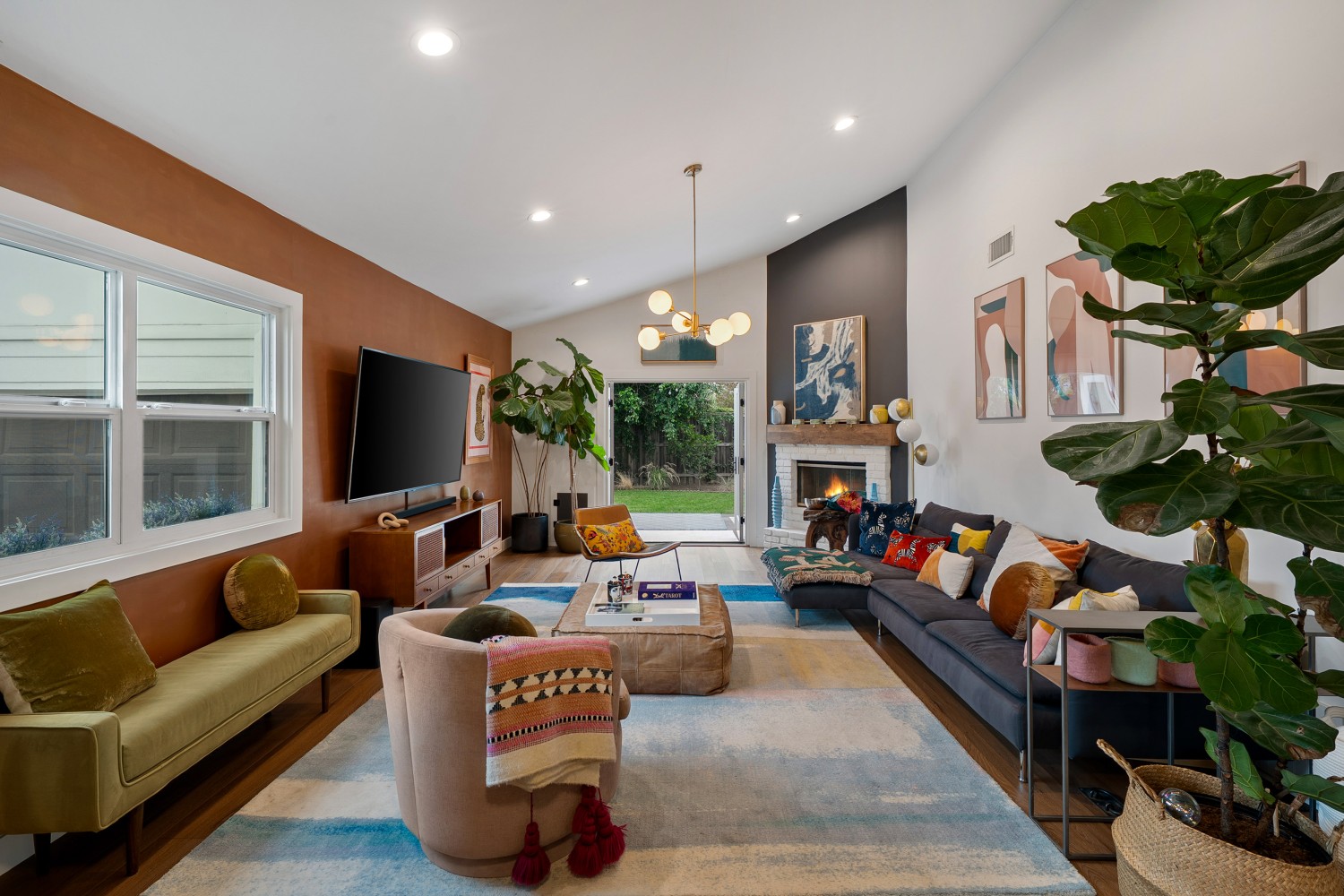 Elfyer - Sherman Oaks, CA House - For Sale