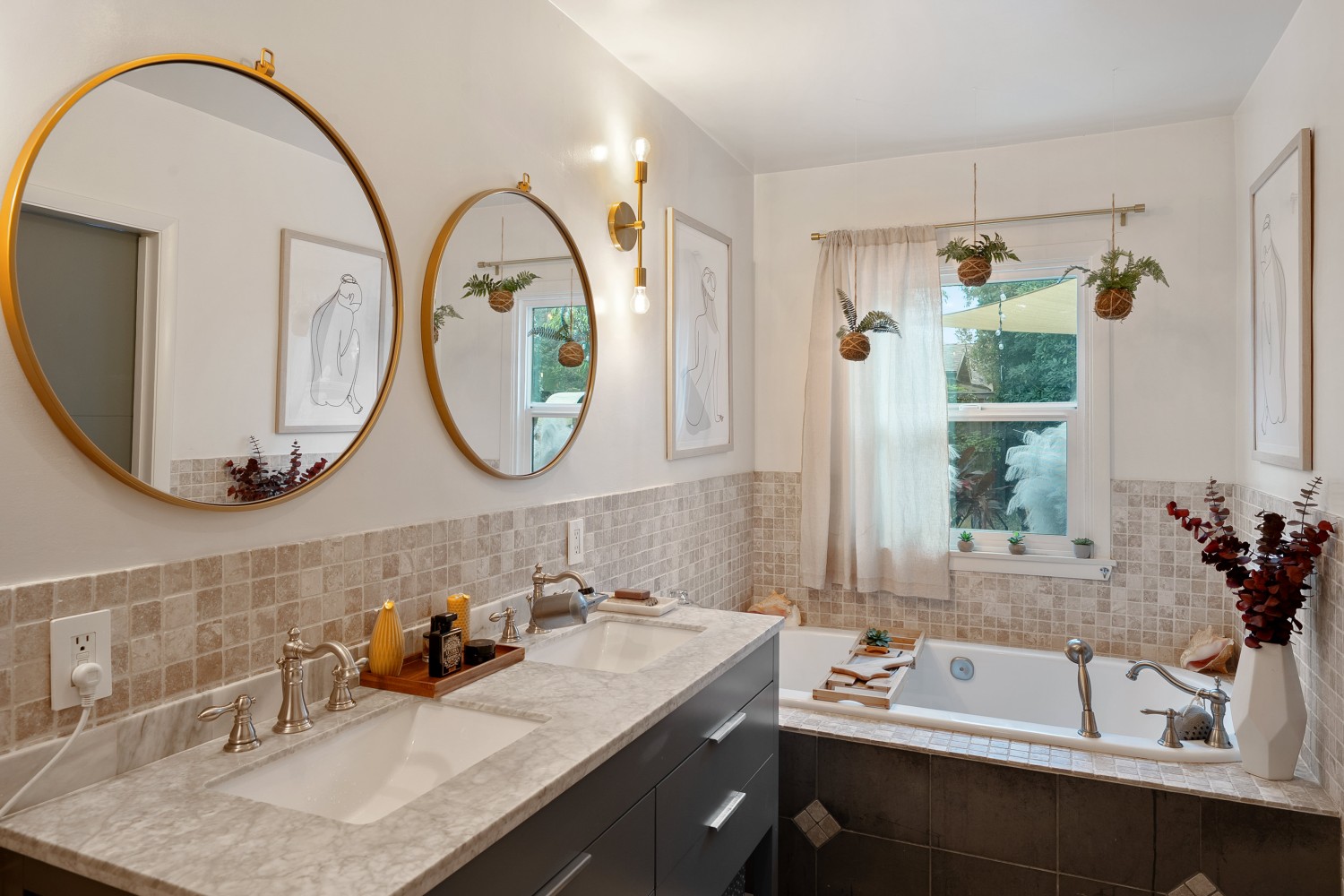 Elfyer - Sherman Oaks, CA House - For Sale