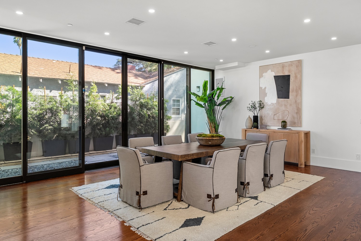 Elfyer - Sherman Oaks, CA House - For Sale