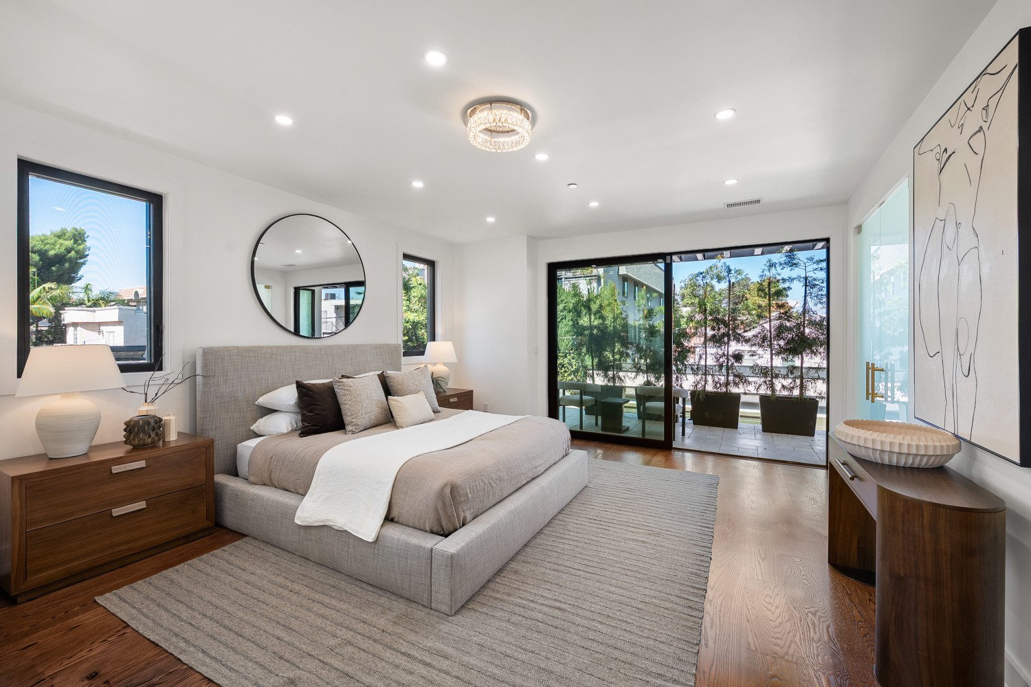 Elfyer - Sherman Oaks, CA House - For Sale