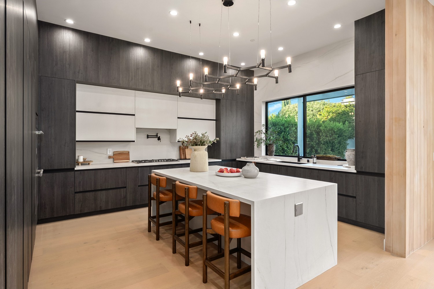 Elfyer - Sherman Oaks, CA House - For Sale