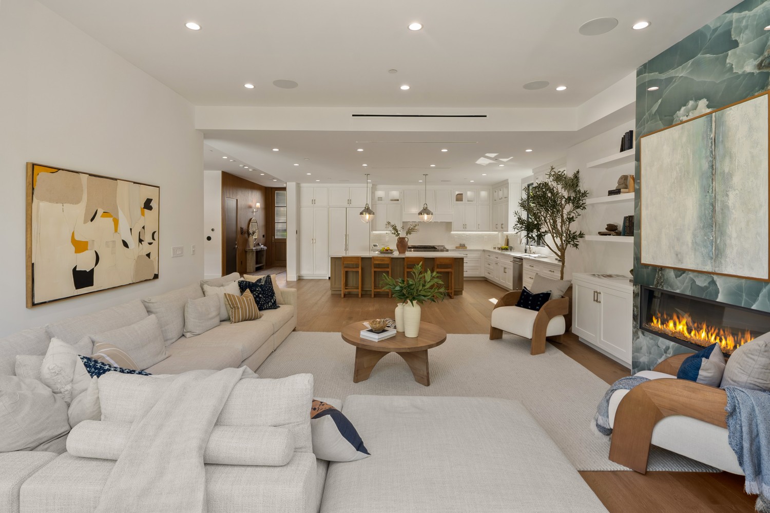 Elfyer - Sherman Oaks, CA House - For Sale