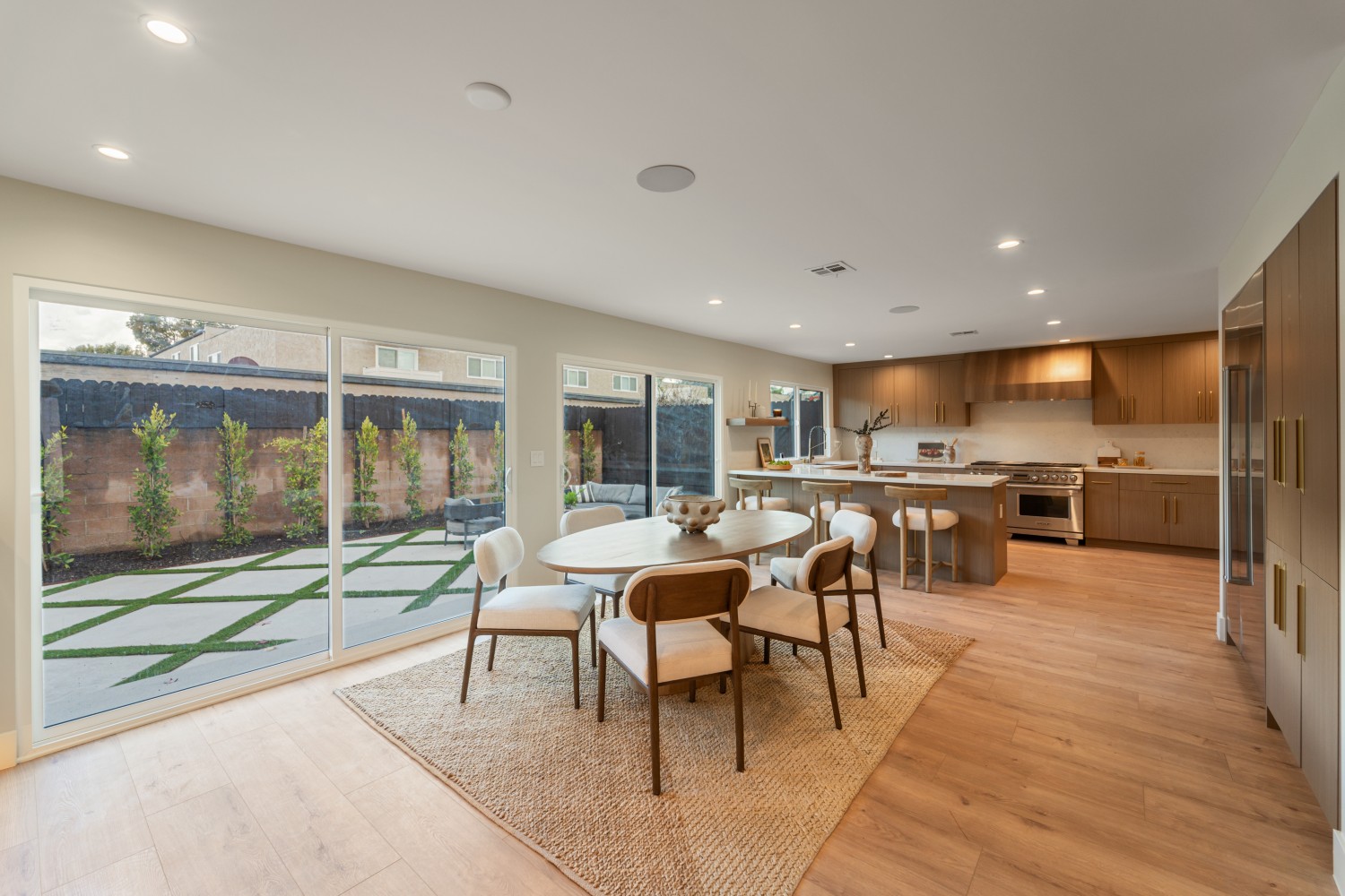 Elfyer - Los Angeles, CA House - For Sale