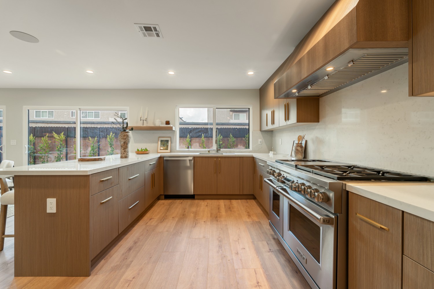 Elfyer - Los Angeles, CA House - For Sale