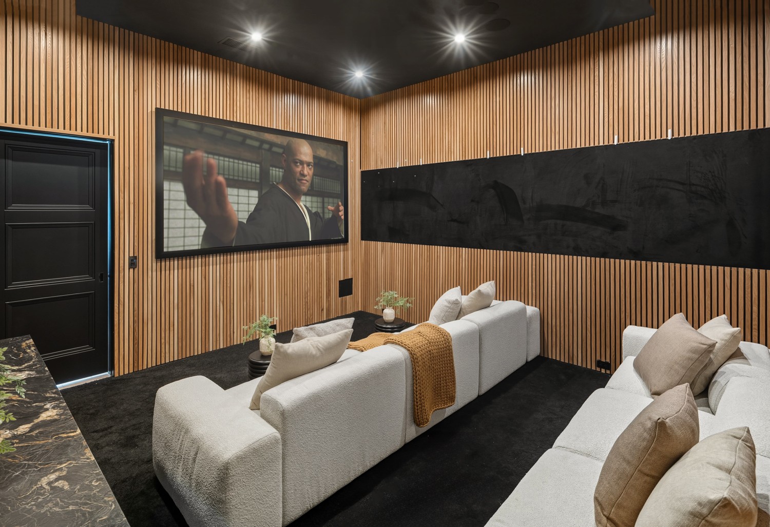 Elfyer - Woodland Hills, CA House - For Sale