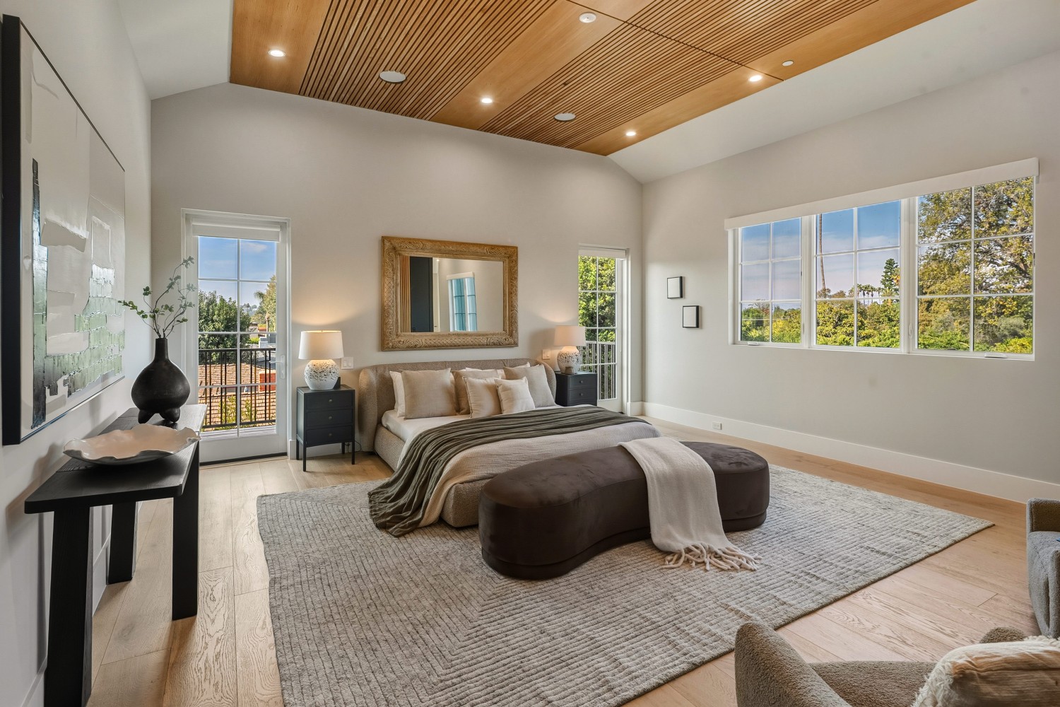 Elfyer - Woodland Hills, CA House - For Sale