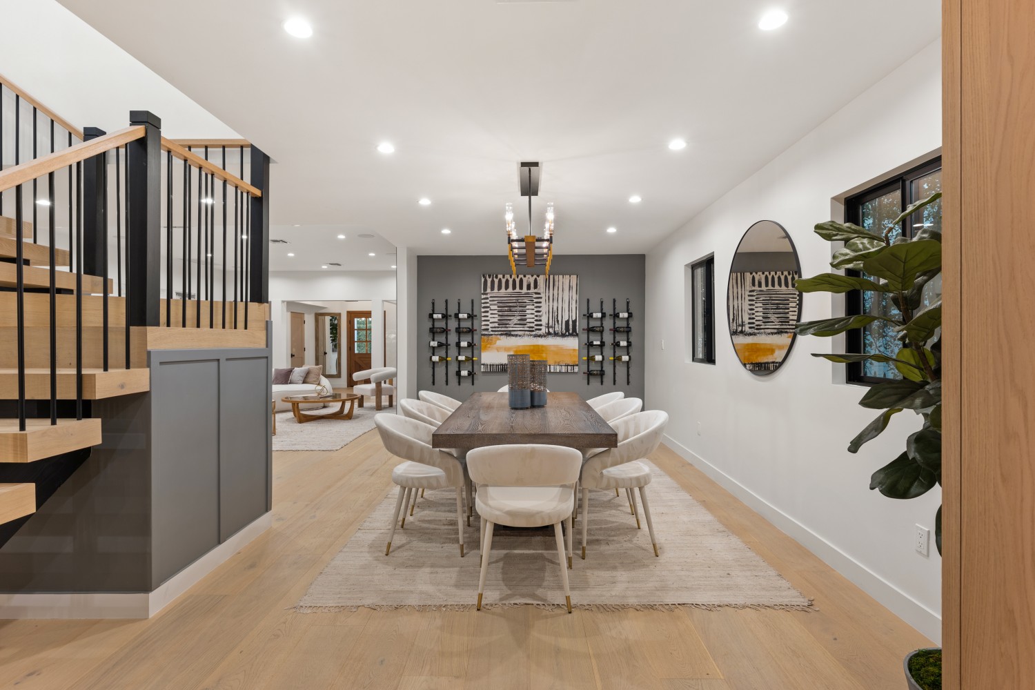 Elfyer - Sherman Oaks, CA House - For Sale