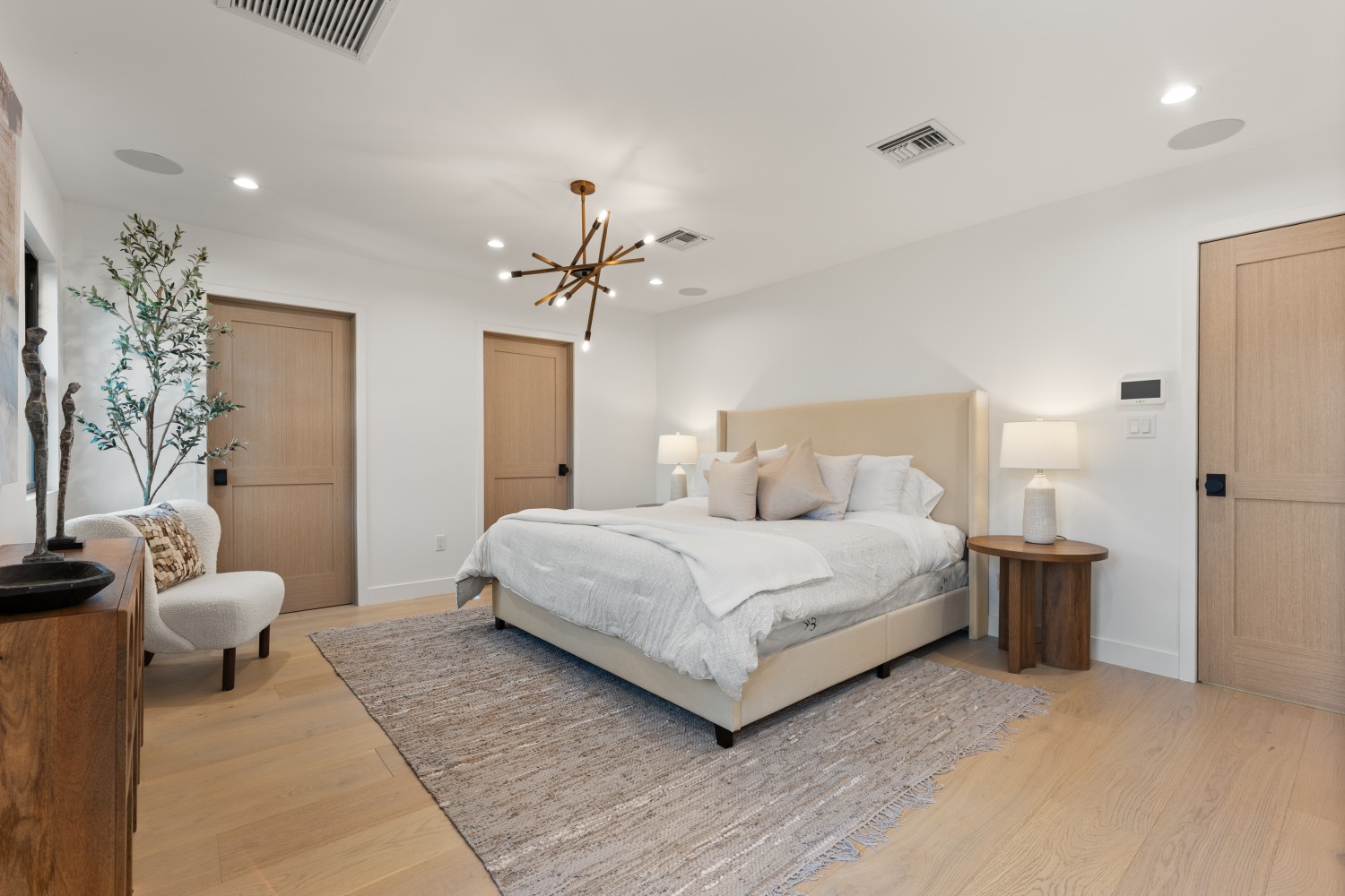 Elfyer - Sherman Oaks, CA House - For Sale