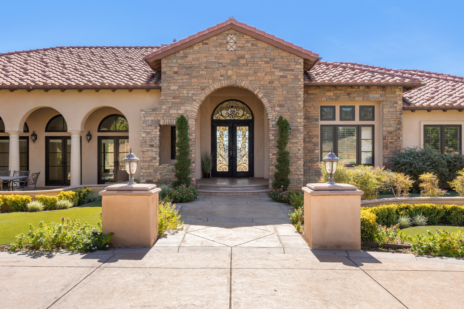 Elfyer - Shadow Hills, CA House - For Sale