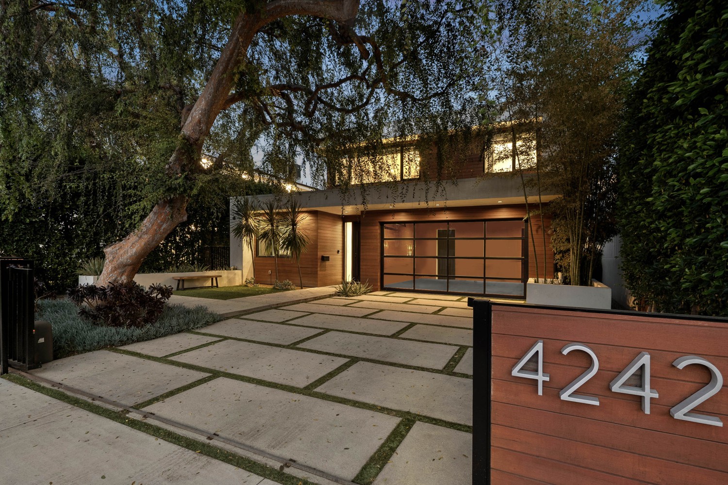 Elfyer - Studio City, CA House - For Sale