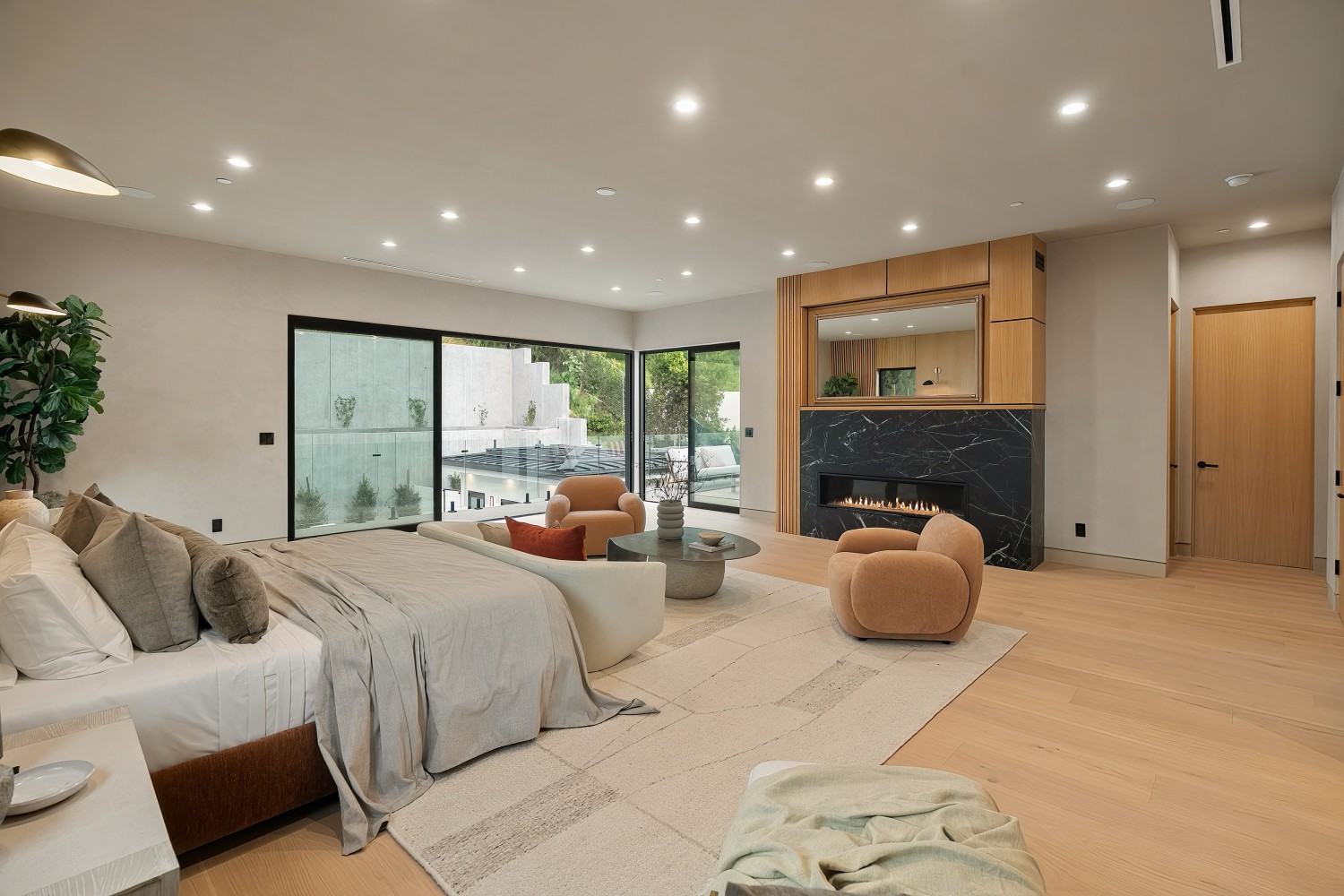 Elfyer - Studio City, CA House - For Sale