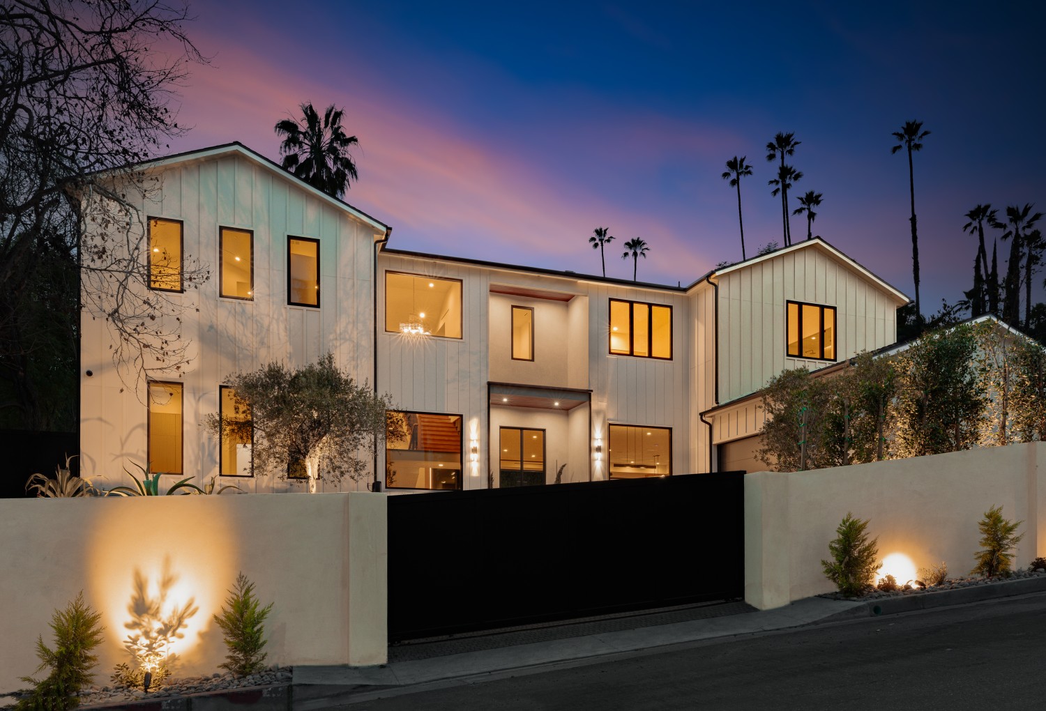 Elfyer - Tarzana, CA House - For Sale