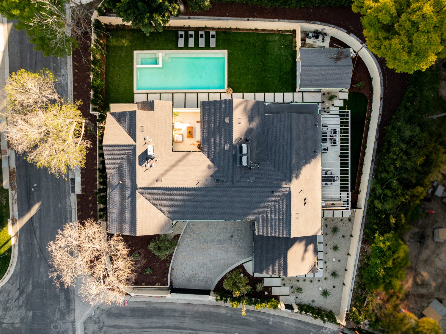 Elfyer - Tarzana, CA House - For Sale