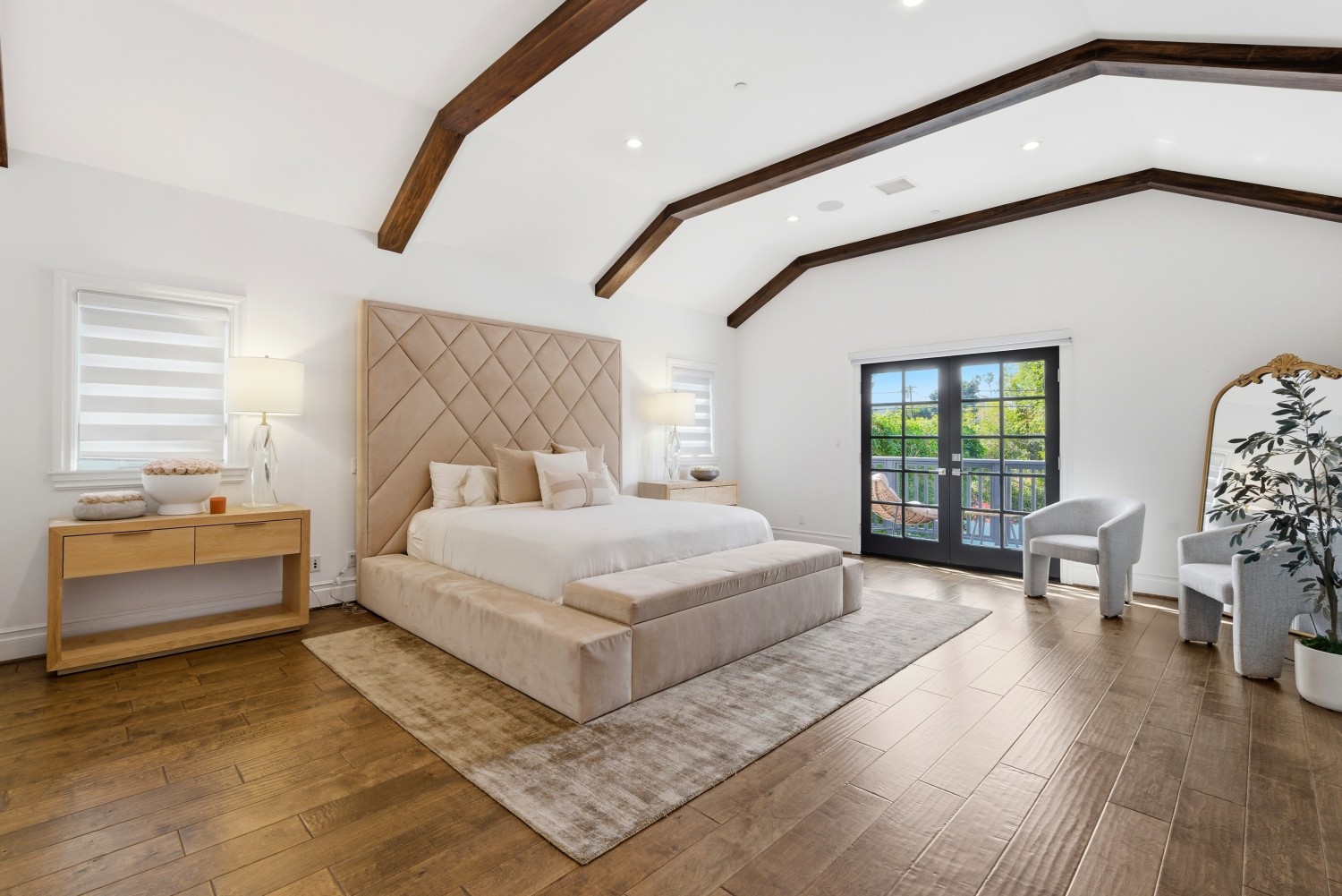 Elfyer - Sherman Oaks, CA House - For Sale