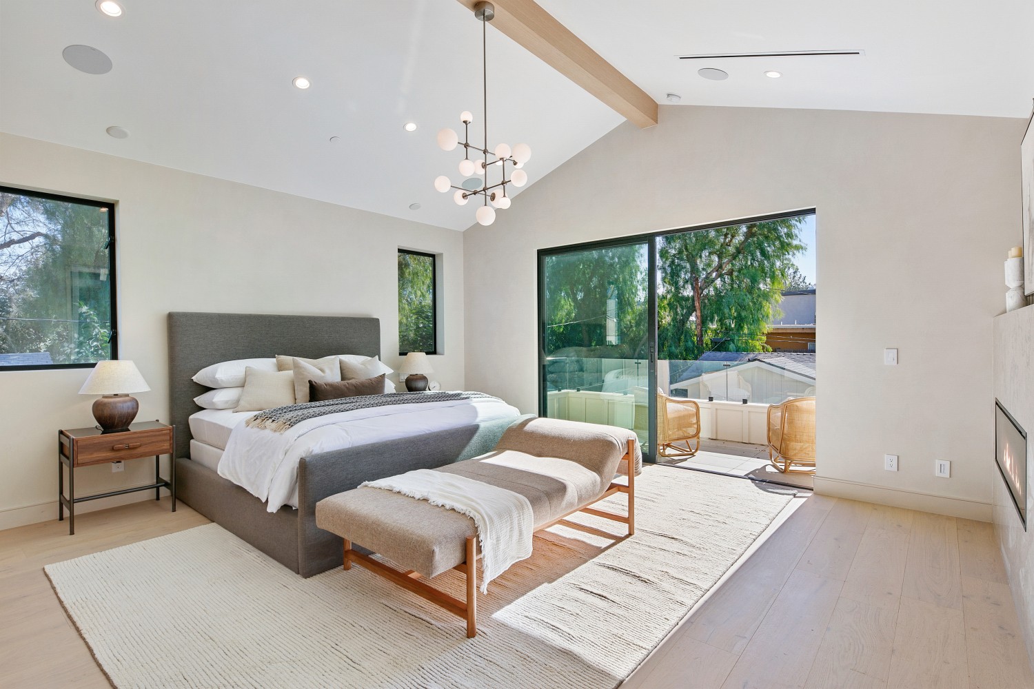 Elfyer - Sherman Oaks, CA House - For Sale