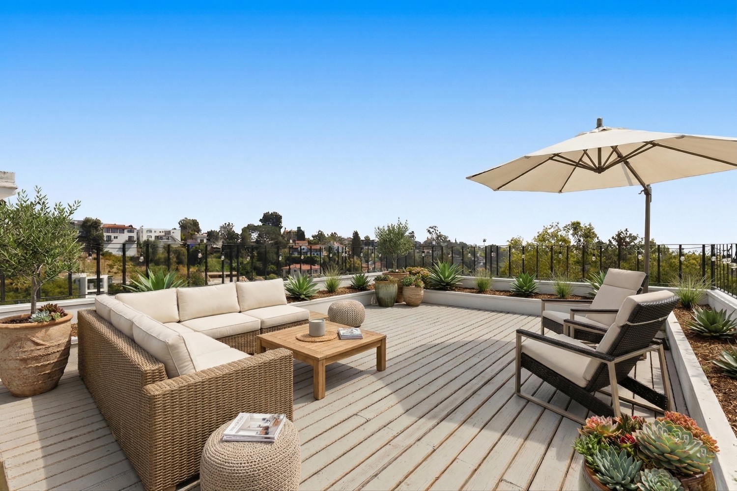 Elfyer - Los Angeles, CA House - For Sale