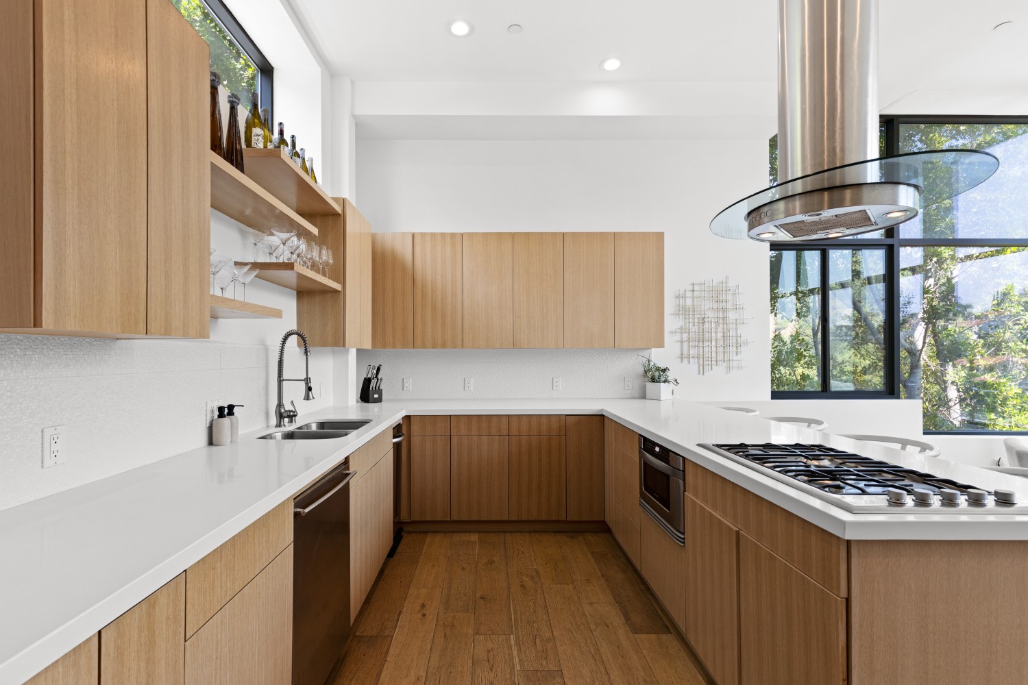 Elfyer - Los Angeles, CA House - For Sale