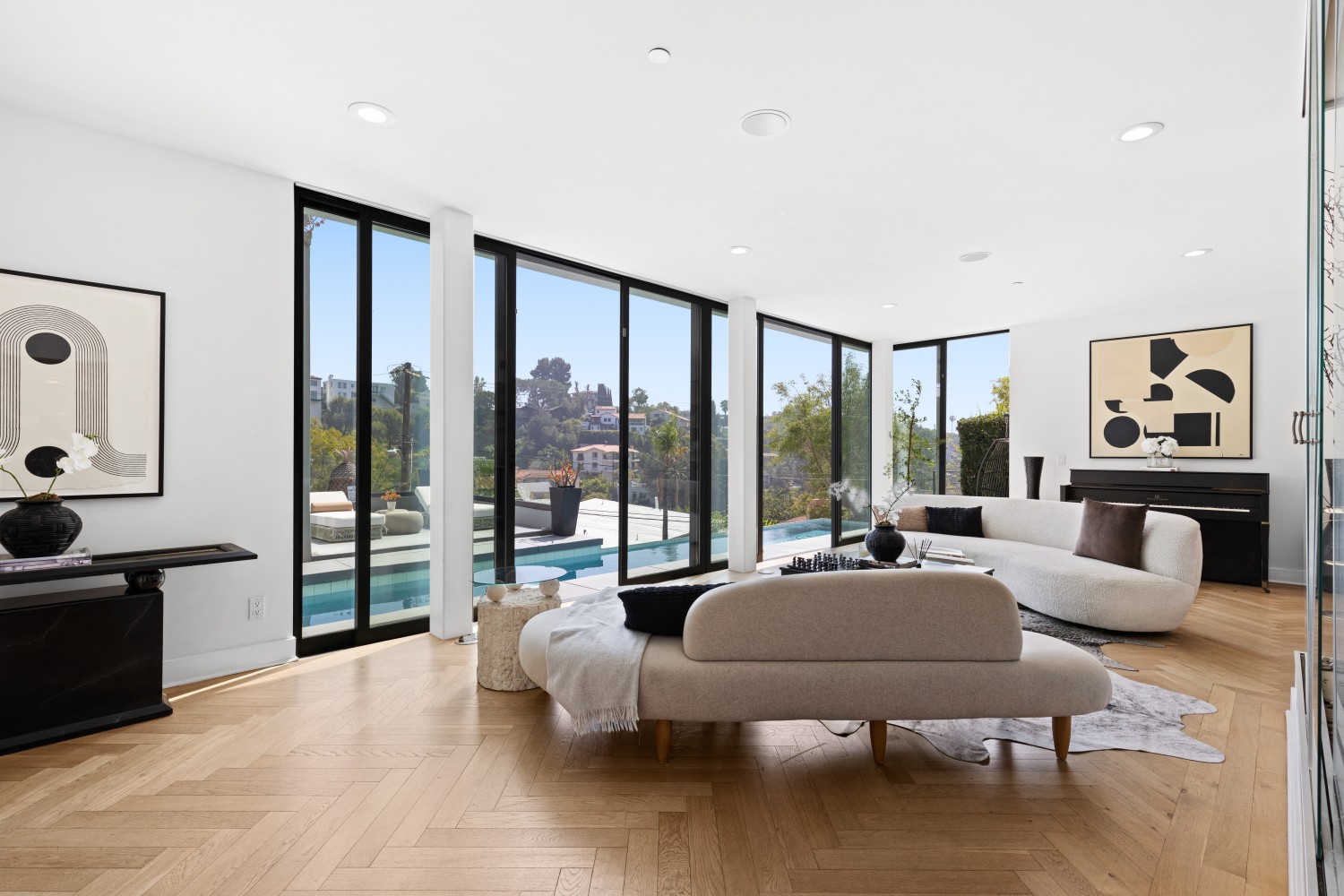 Elfyer - Los Angeles, CA House - For Sale