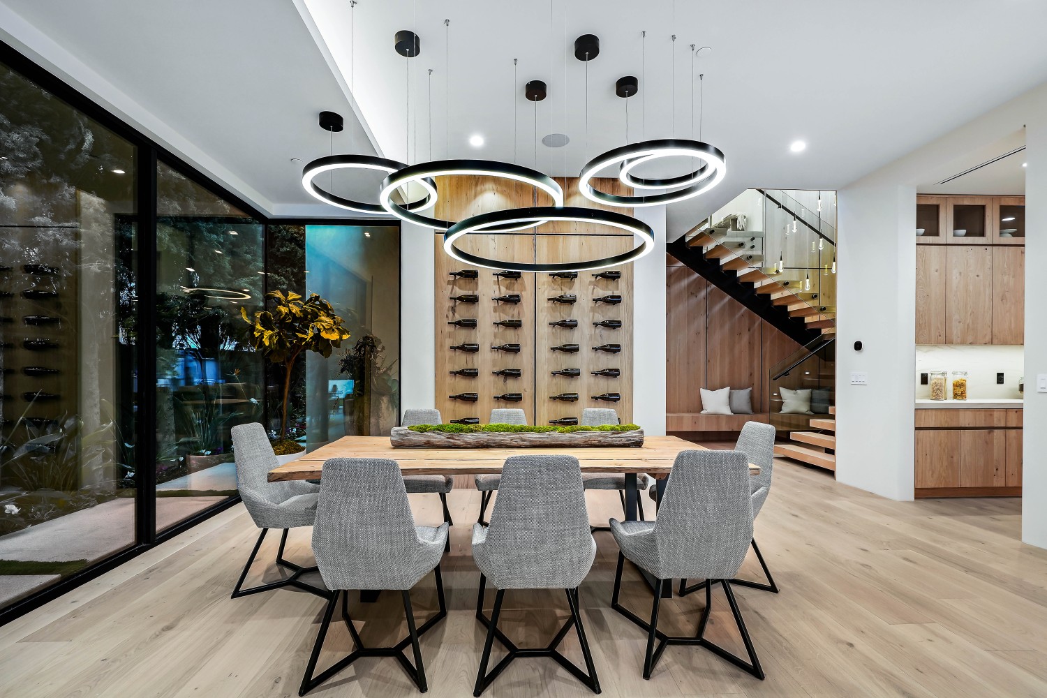 Elfyer - Sherman Oaks, CA House - For Sale