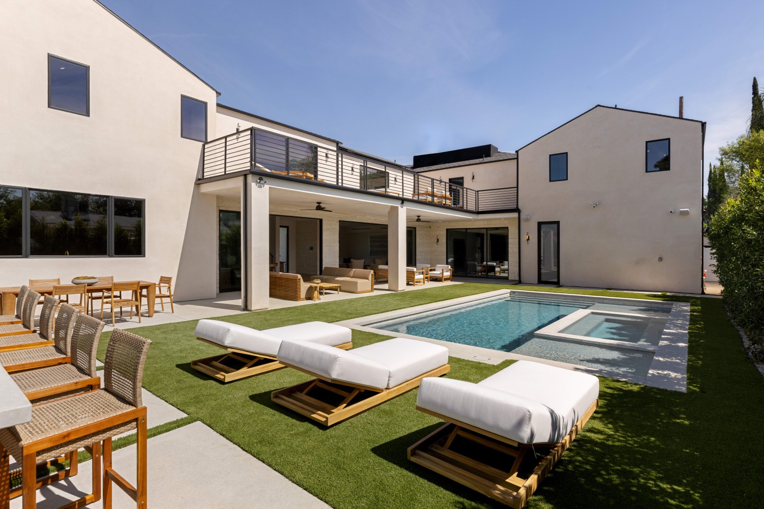 Elfyer - Sherman Oaks, CA House - For Sale