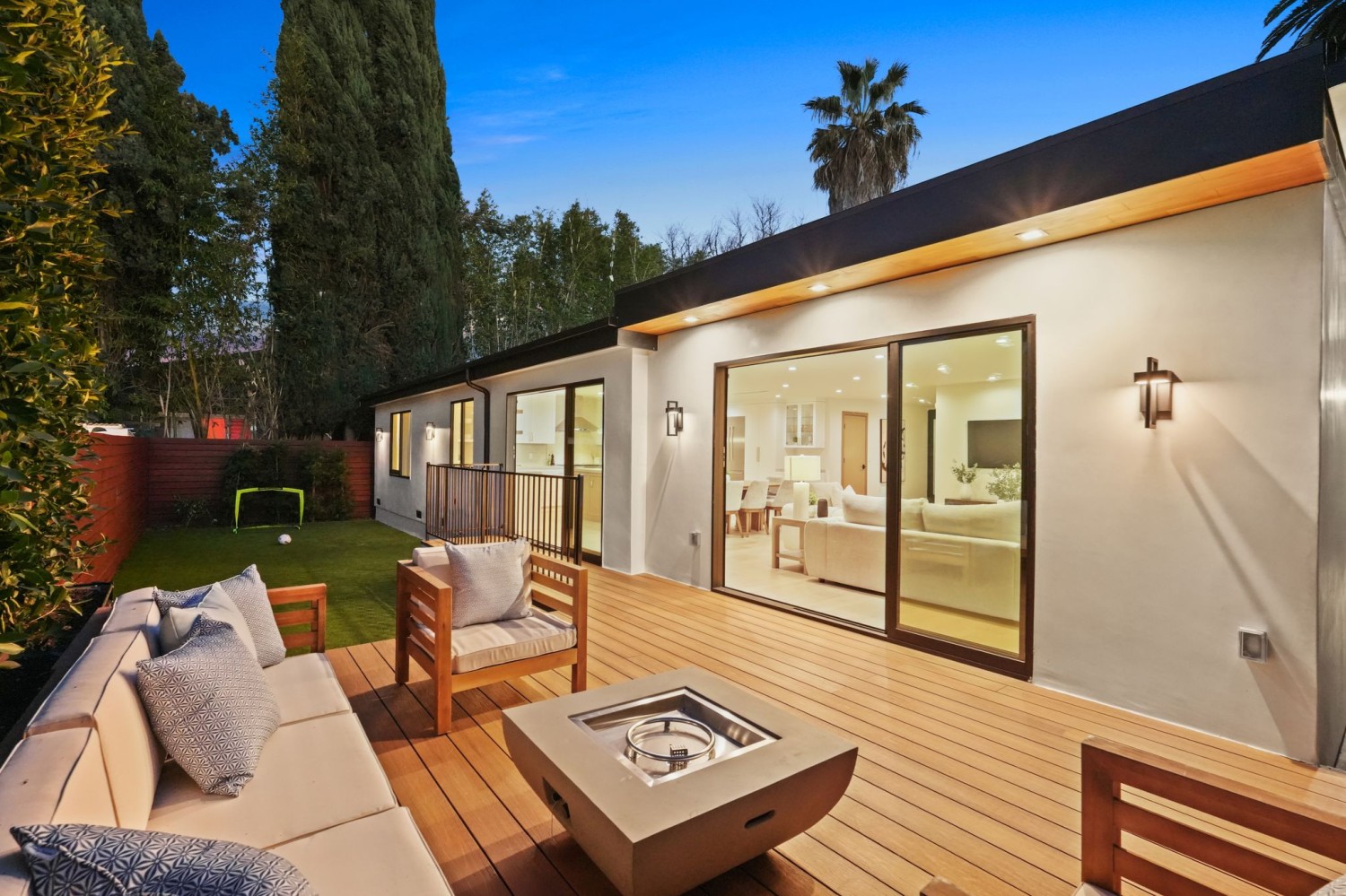 Elfyer - Encino, CA House - For Sale