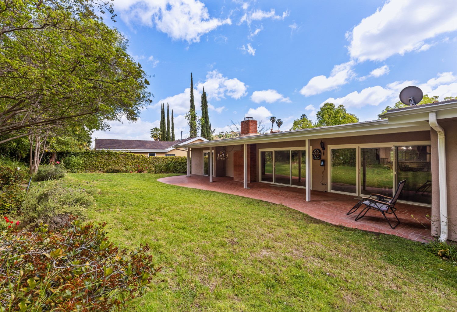 Elfyer - Tarzana, CA House - For Sale