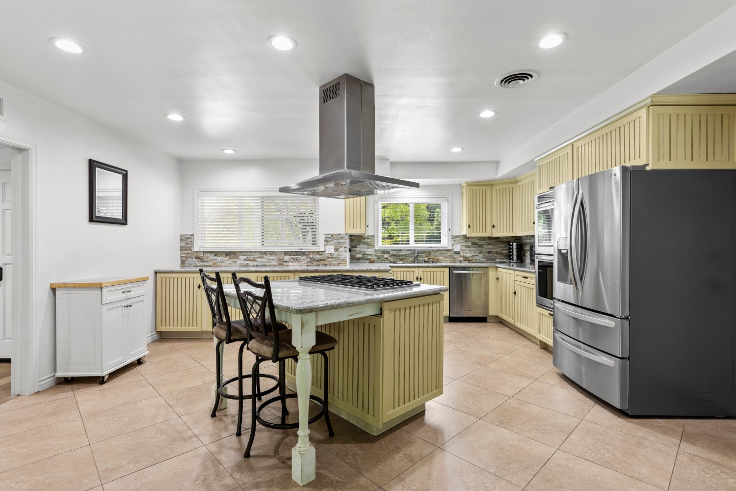 Elfyer - Tarzana, CA House - For Sale