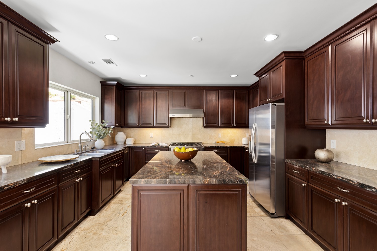 Elfyer - Woodland Hills, CA House - For Sale