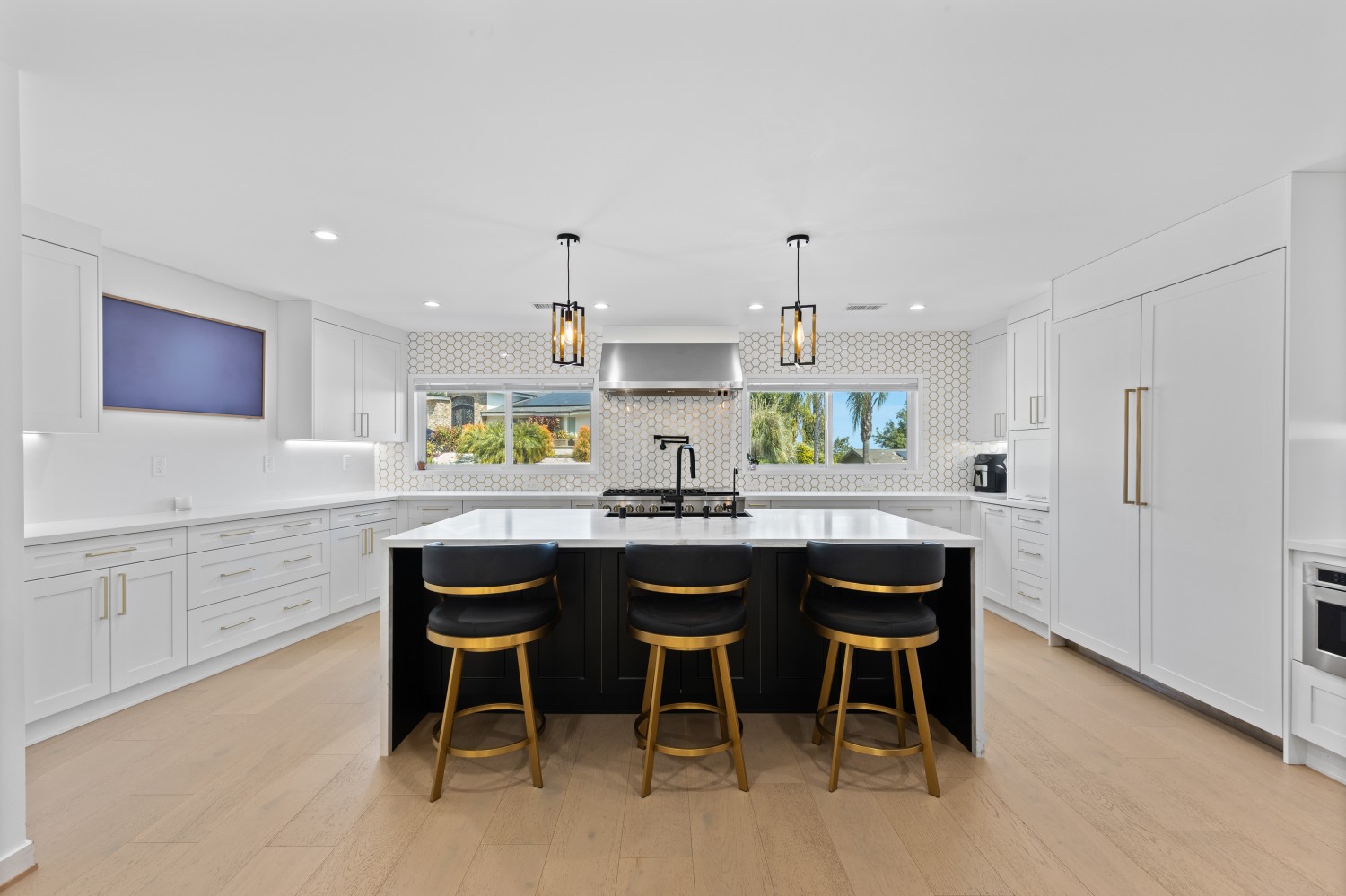 Elfyer - Woodland Hills, CA House - For Sale