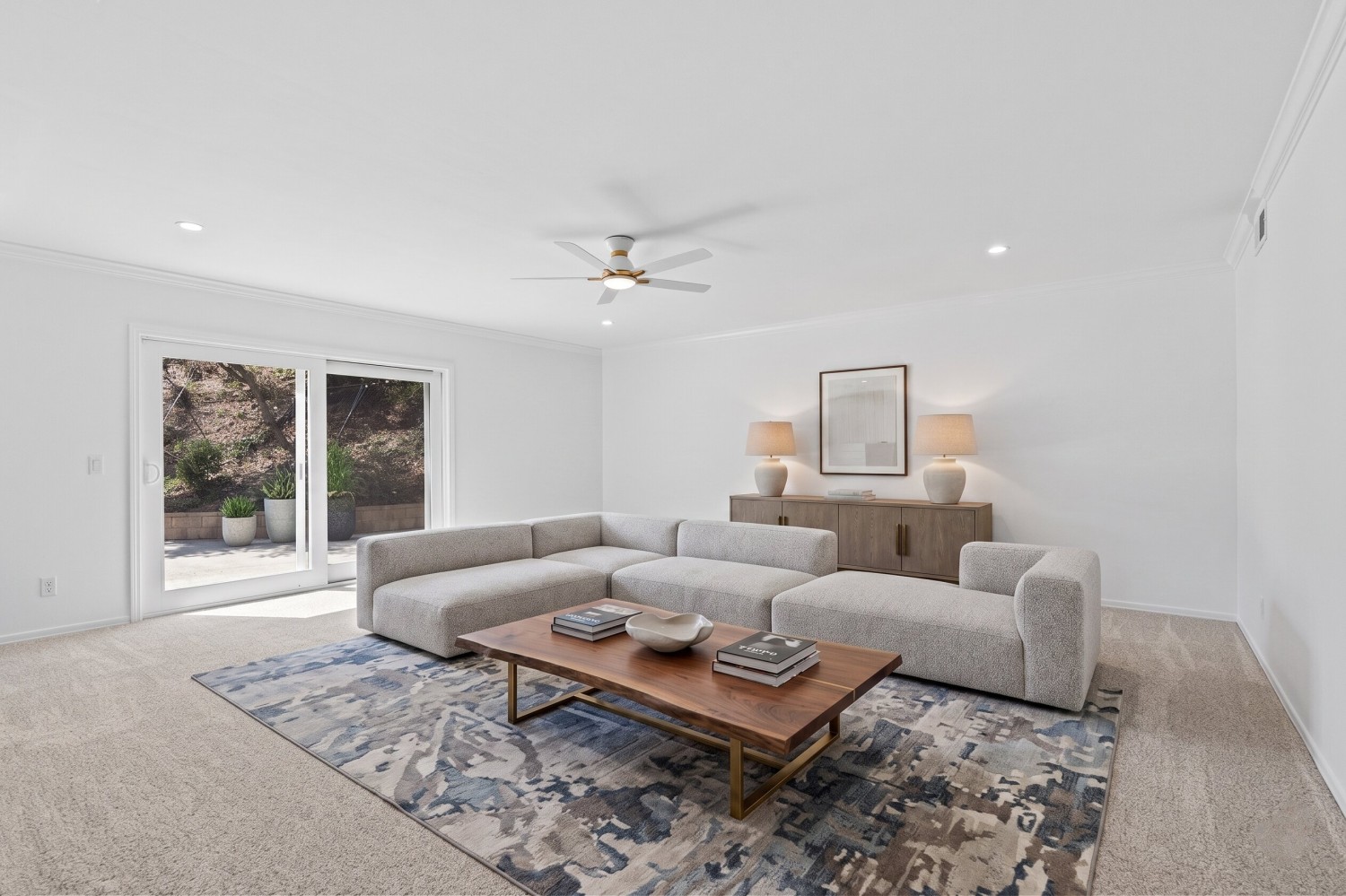 Elfyer - Woodland Hills, CA House - For Sale