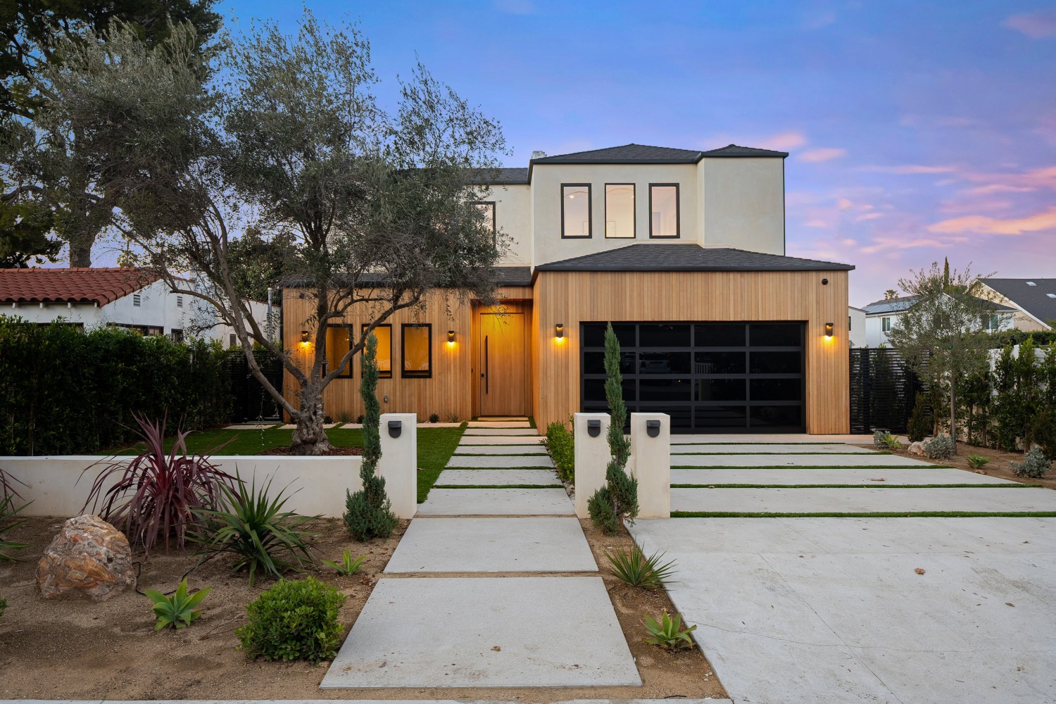 Elfyer - Sherman Oaks, CA House - For Sale