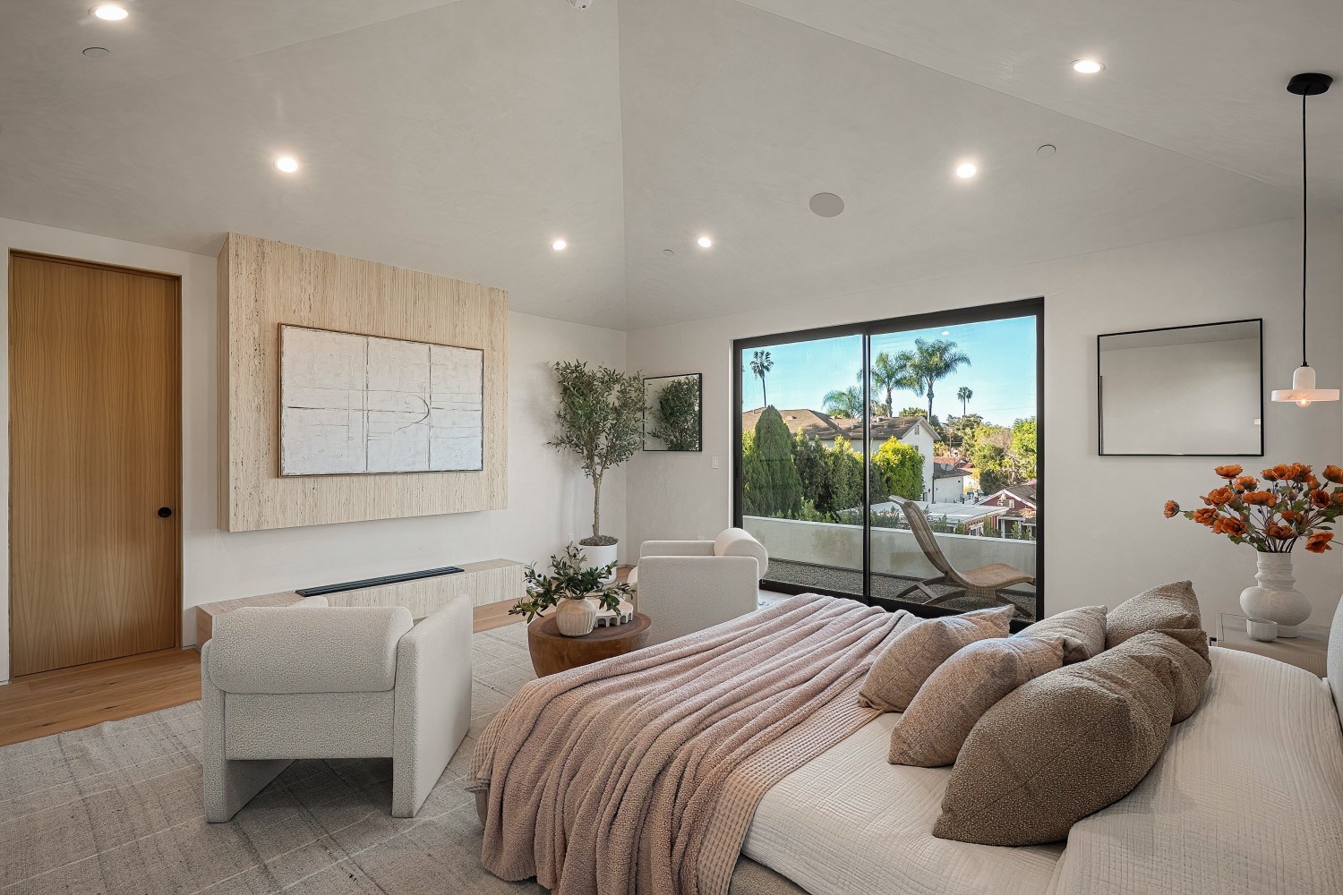 Elfyer - Sherman Oaks, CA House - For Sale