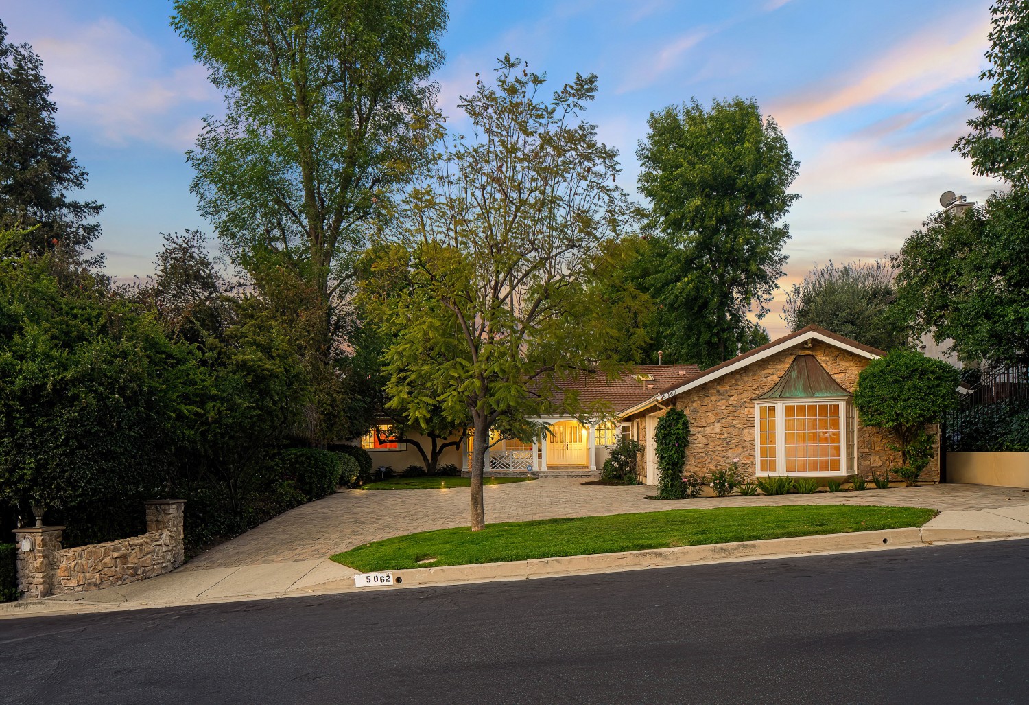 Elfyer - Tarzana, CA House - For Sale
