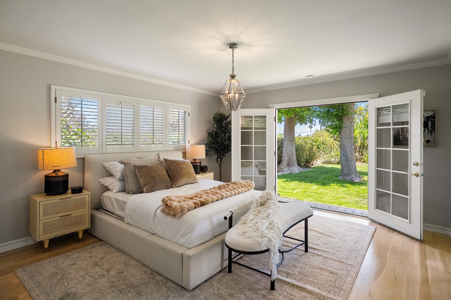Elfyer - Tarzana, CA House - For Sale