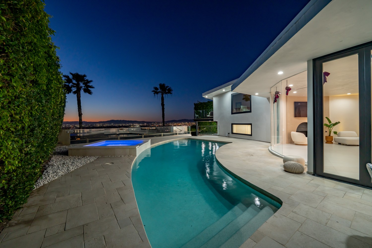 Elfyer - Los Angeles, CA House - For Sale