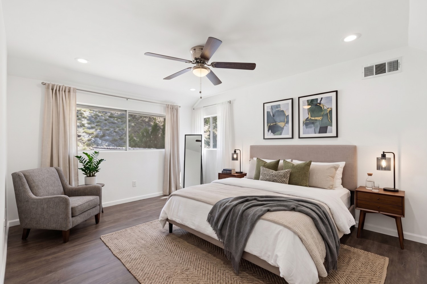 Elfyer - Sun Valley, CA House - For Sale