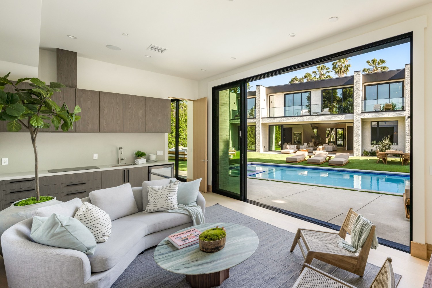 Elfyer - Encino, CA House - For Sale