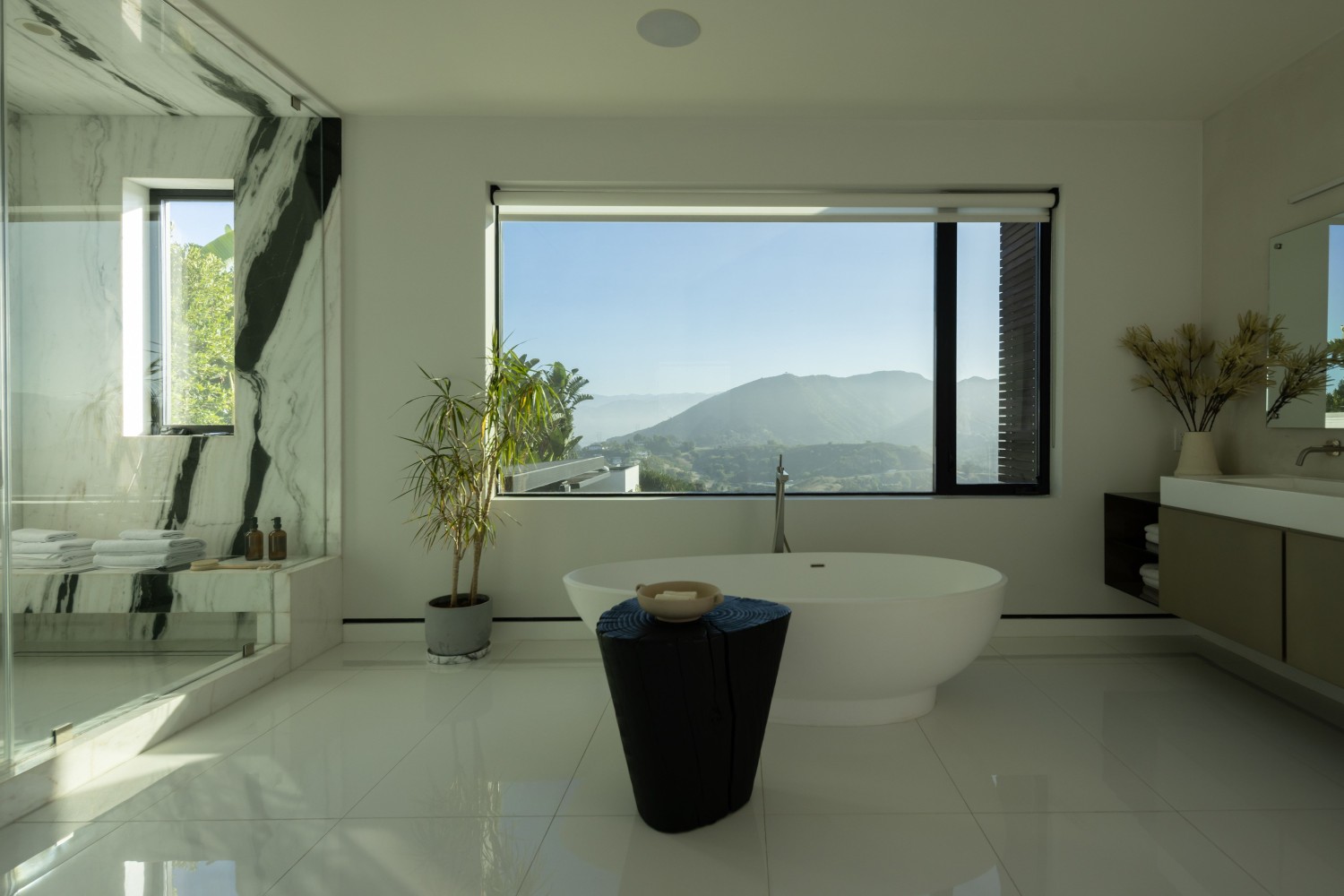 Elfyer - Los Angeles, CA House - For Sale