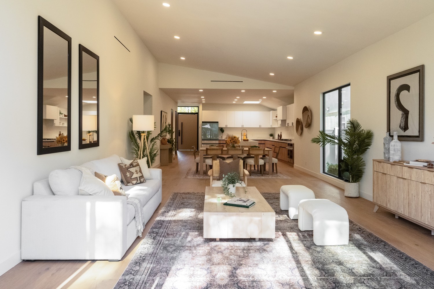 Elfyer - Sherman Oaks, CA House - For Sale