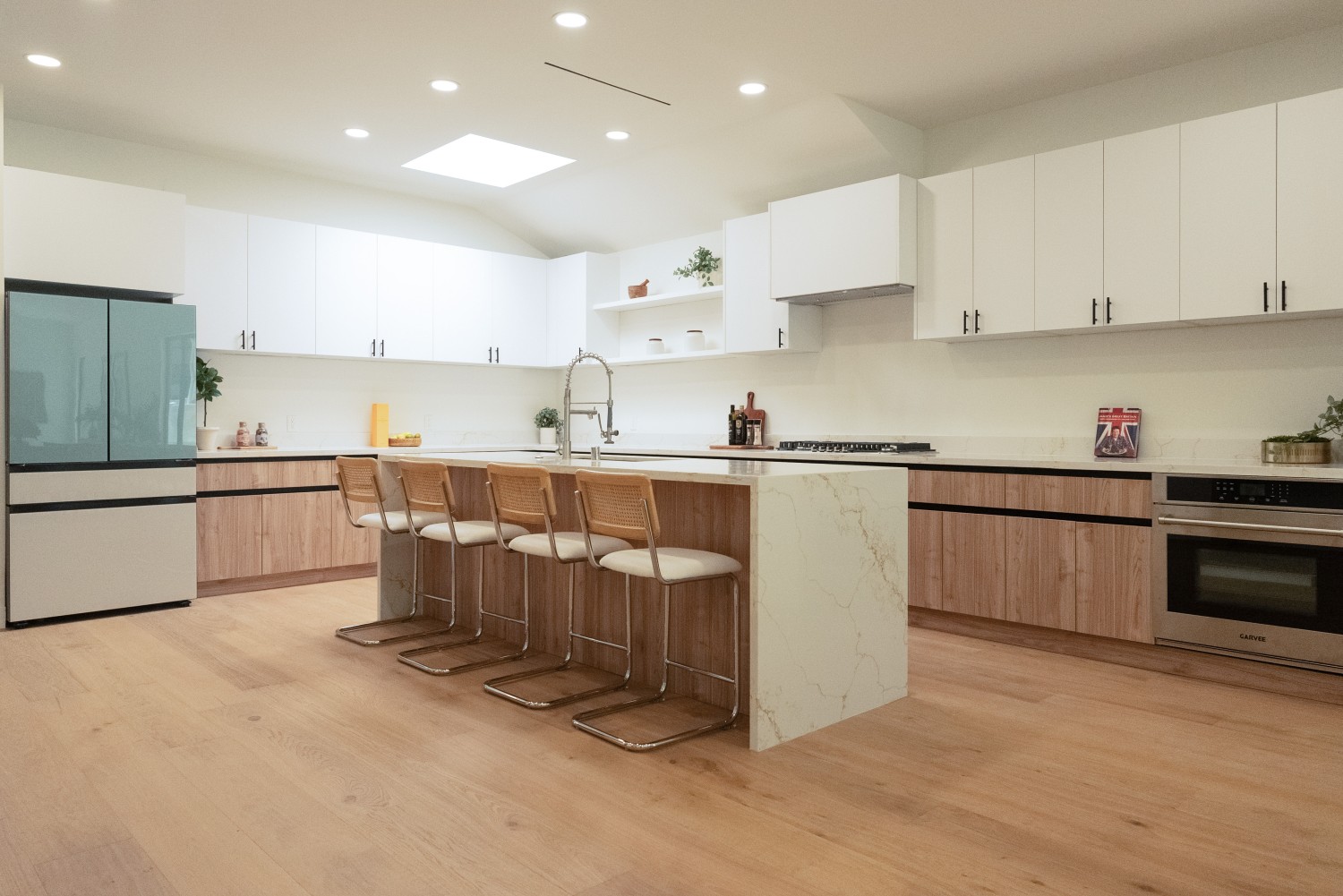 Elfyer - Sherman Oaks, CA House - For Sale