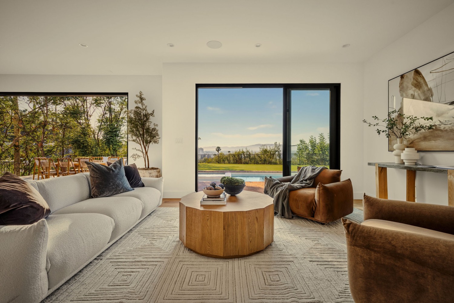 Elfyer - Sherman Oaks, CA House - For Sale