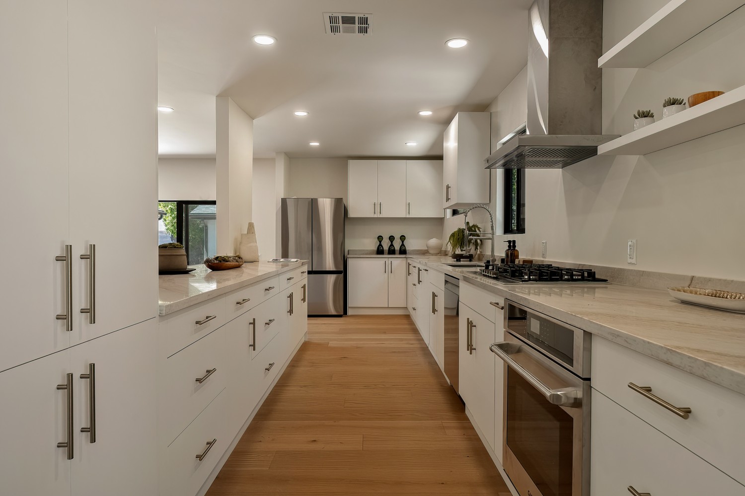 Elfyer - Valley Village, CA House - For Sale