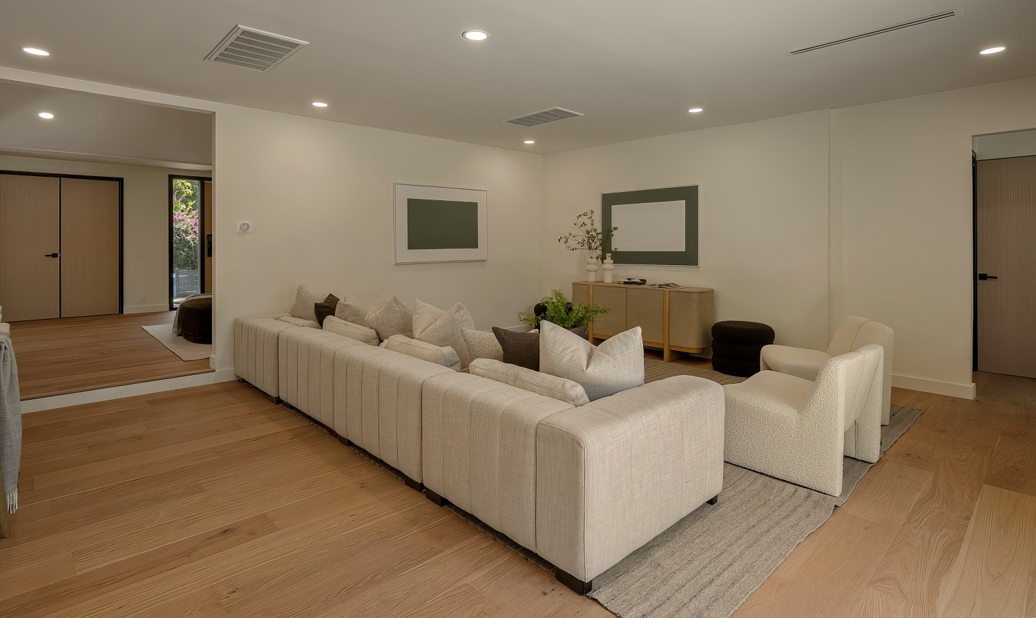Elfyer - Valley Village, CA House - For Sale