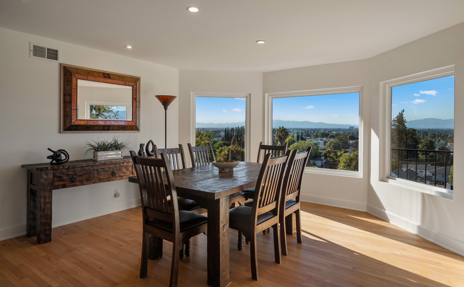 Elfyer - Sherman Oaks, CA House - For Sale