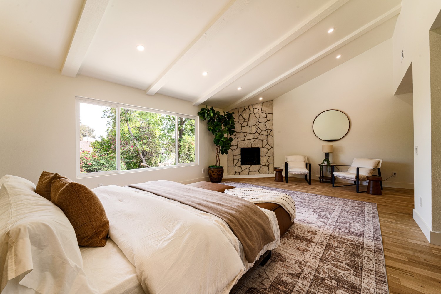 Elfyer - Tarzana, CA House - For Sale