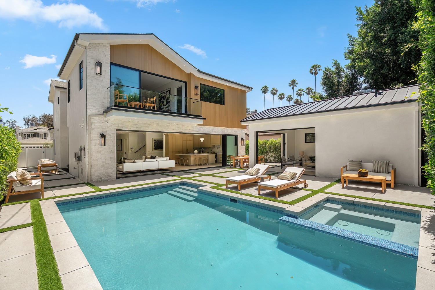 Elfyer - Sherman Oaks, CA House - For Sale